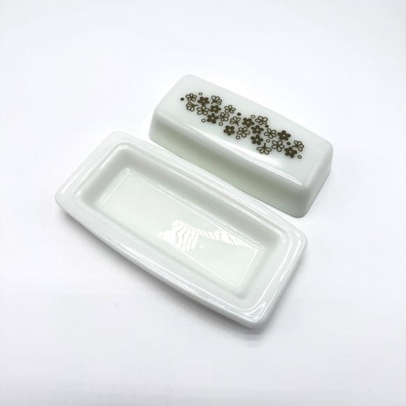 Vintage Pyrex Spring Blossom Green Crazy Daisy Milk Glass Butter Dish with Lid - Picture 3 of 7